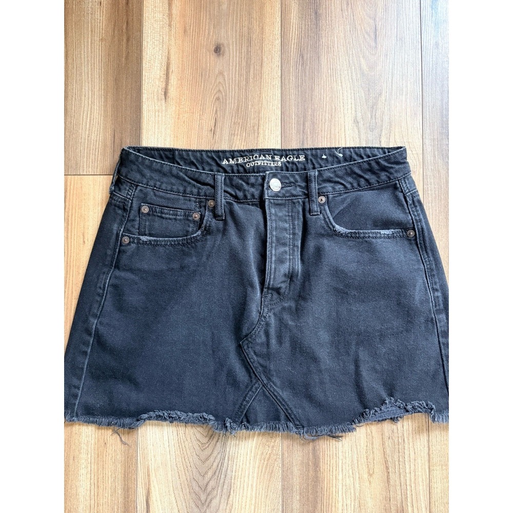 American Eagle Womens Size 8 Black 90s High Rise Mini Raw Hem Denim Skirt Grunge